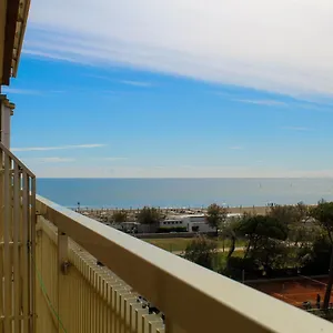 Helios Hotel