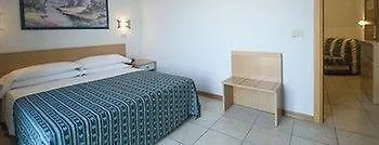 Hotel Royal Milano Marittima 3*,  Italia